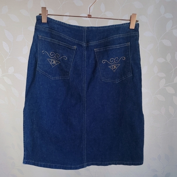 Vintage Y2K DKNY Embellished Logo Side Slits Stretch Denim Skirt Dark Wash - Picture 13 of 16